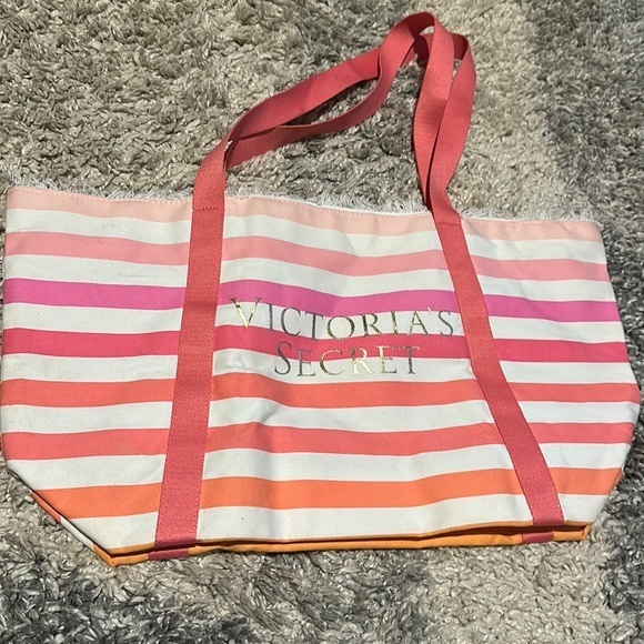 2018 Victoria Secret Pink Stripe Fringe Tote Bag - Picture 1 of 13